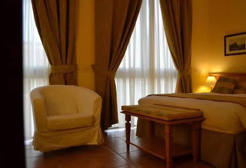 اتاق رویال, Seccy Hotel Boutique Art & Museum