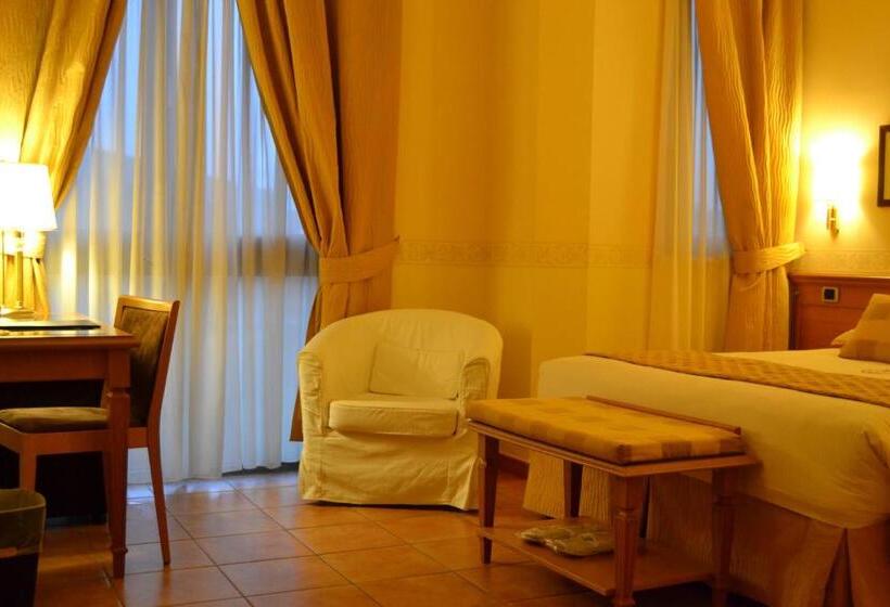 ロイヤルルーム, Seccy Hotel Boutique Art & Museum