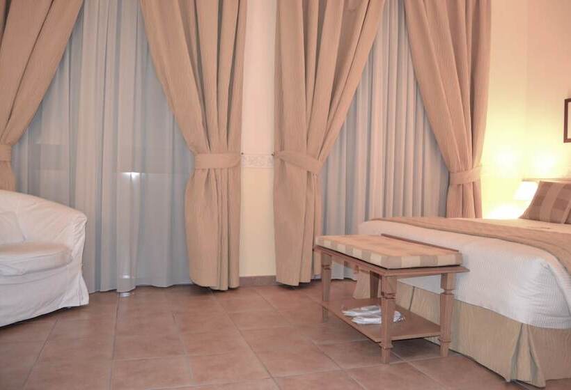 ロイヤルルーム, Seccy Hotel Boutique Art & Museum