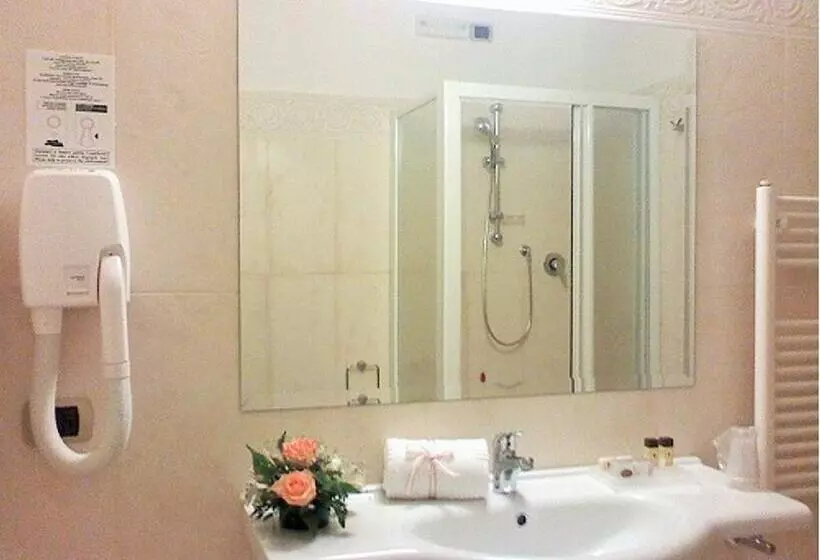 اتاق لوکس چهار تخته, Seccy Hotel Boutique Art & Museum