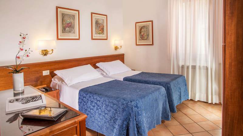 اتاق استاندارد یک نفره, Sole Roma