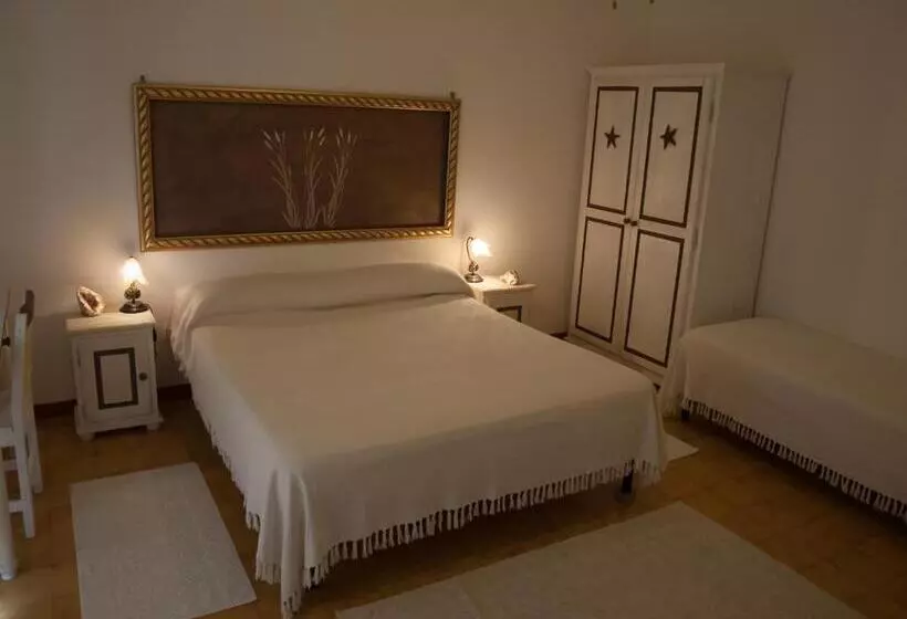 Classic Kolmen Hengen Huone, Stella Di Mare
