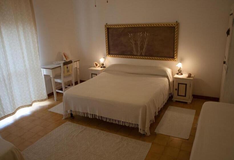 غرفة كلاسيكية ثلاثية, Stella Di Mare