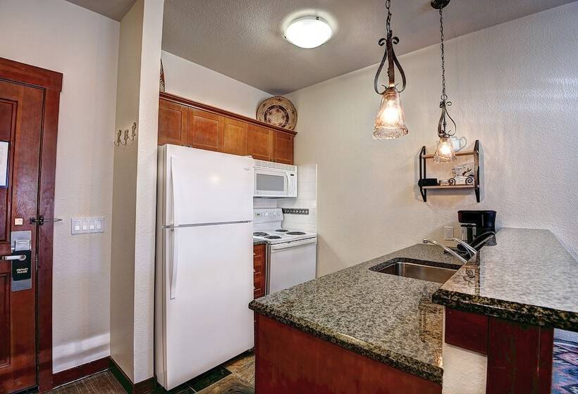 آپارتمان 1 خوابه, The Village At Palisades Tahoe