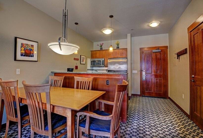 آپارتمان 2 خوابه, The Village At Palisades Tahoe