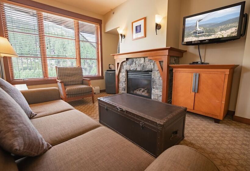آپارتمان 2 خوابه, The Village At Palisades Tahoe