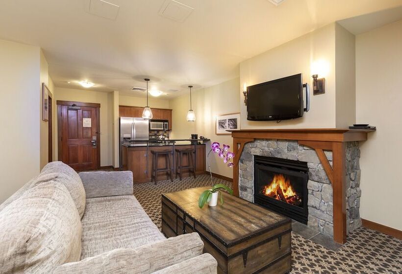 استودیوی استاندارد, The Village At Palisades Tahoe