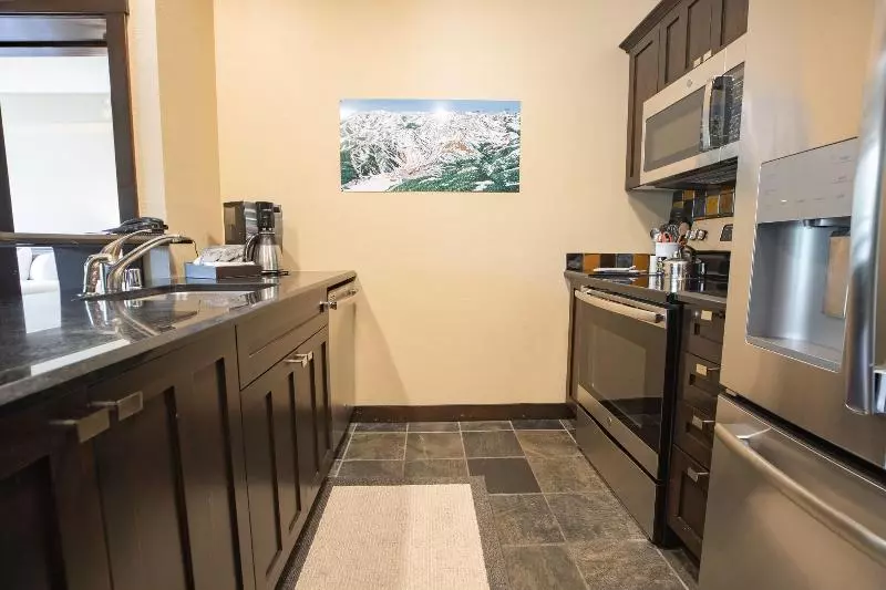 2 Bedroom Premium Apartment, The Village At Palisades Tahoe