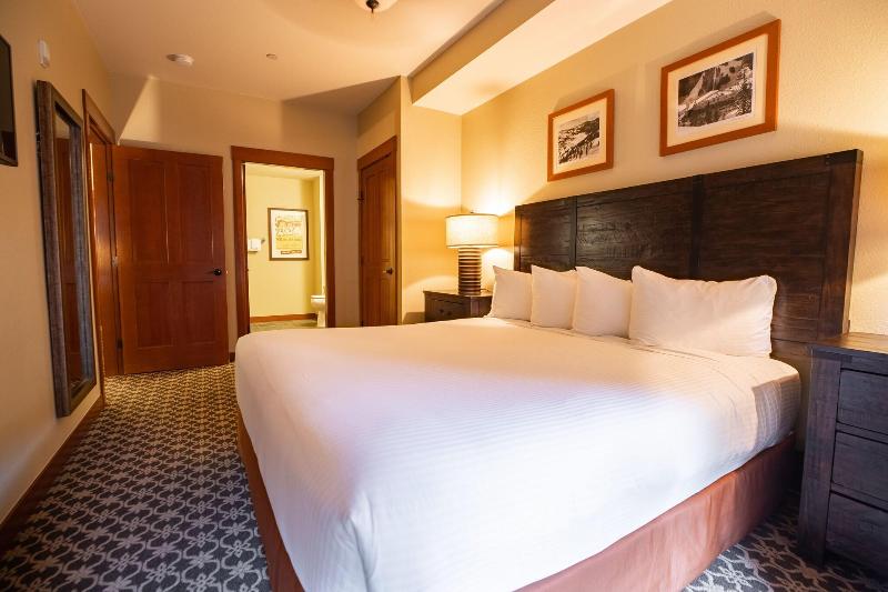 2 Bedroom Premium Apartment, The Village At Palisades Tahoe