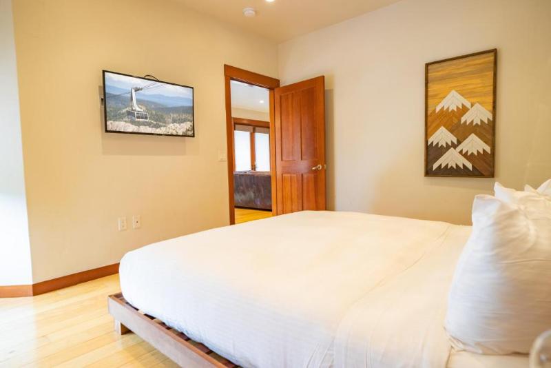 آپارتمان 3 خوابه, The Village At Palisades Tahoe