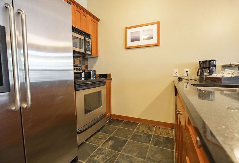 آپارتمان 2 خوابه, The Village At Palisades Tahoe