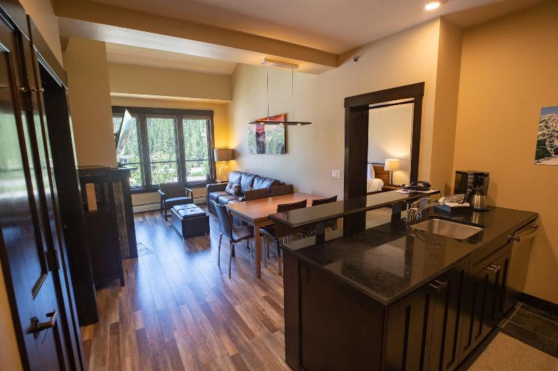 2 Bedroom Premium Apartment, The Village At Palisades Tahoe