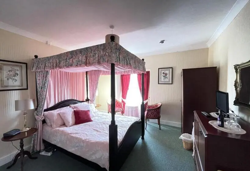 اتاق لوکس, White Court Llandudno