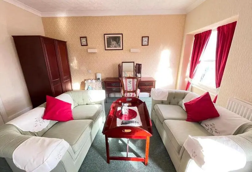 اتاق سوپریور, White Court Llandudno