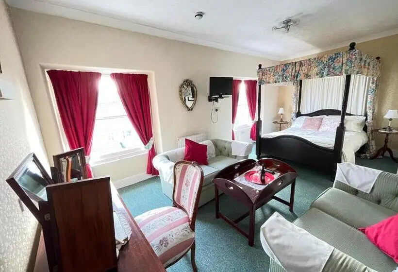 اتاق سوپریور, White Court Llandudno