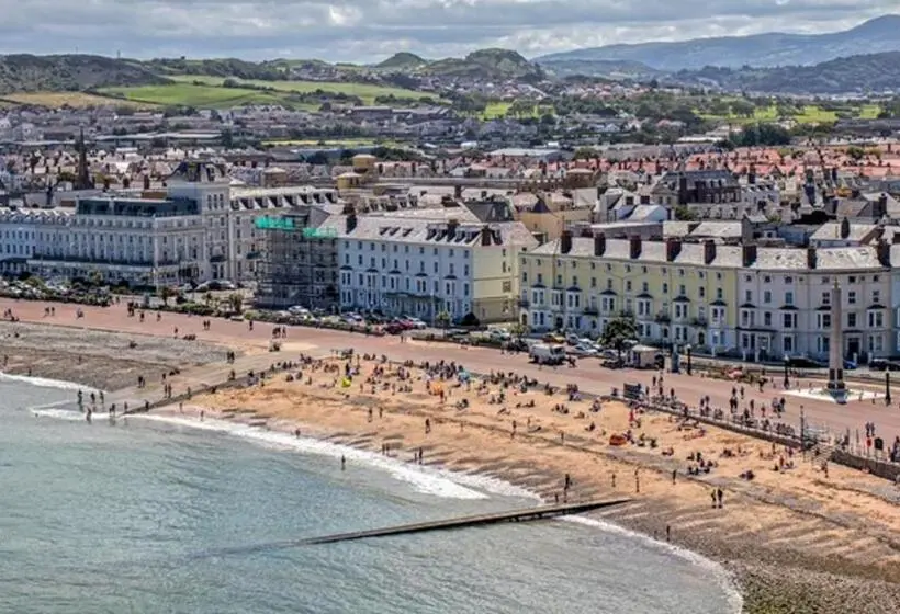 اتاق سوپریور با تخت بزرگ, White Court Llandudno