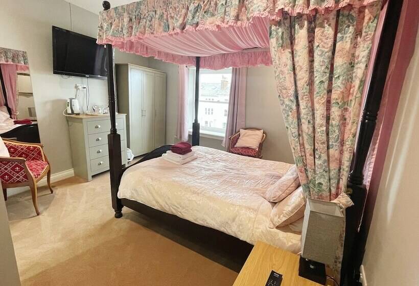 Номер Deluxe, White Court Llandudno