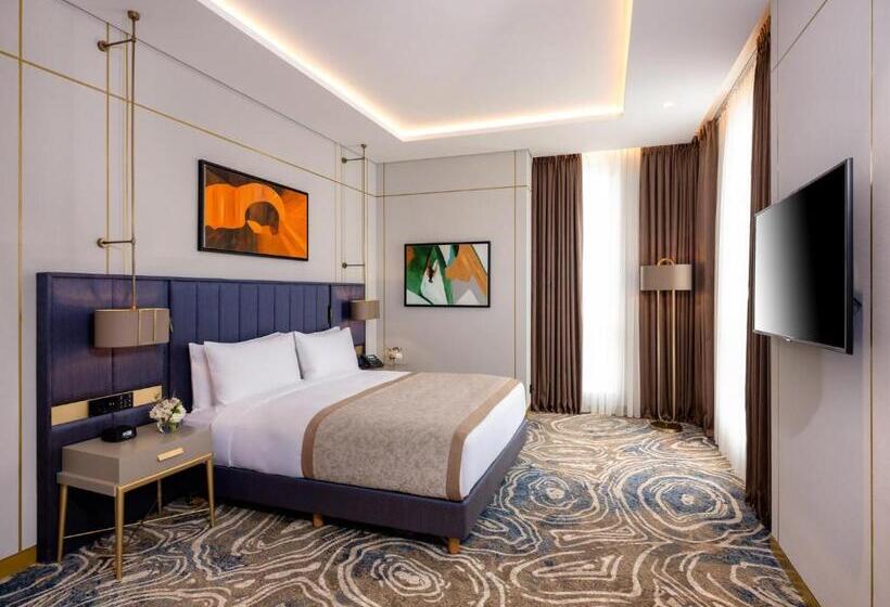 Номер Deluxe, Intercontinental Baku, An Ihg