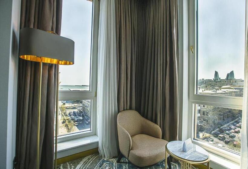 Номер Deluxe, Intercontinental Baku, An Ihg