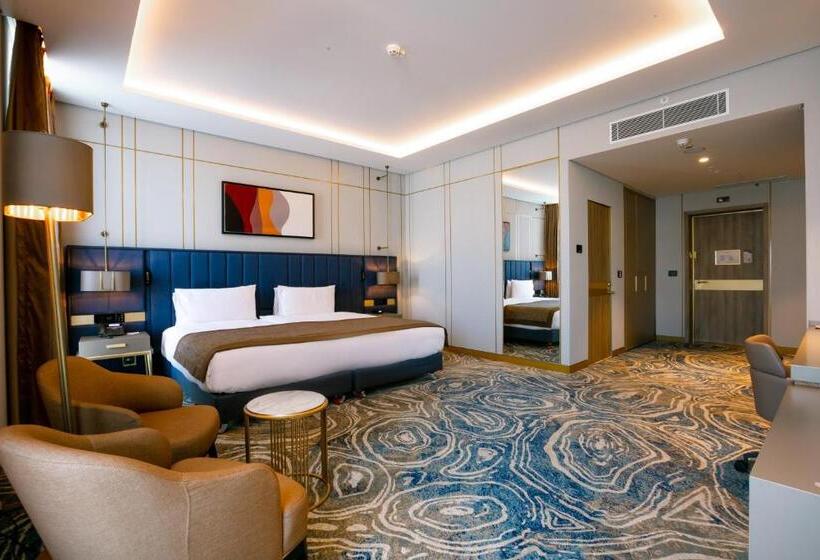 Полулюкс, Intercontinental Baku, An Ihg