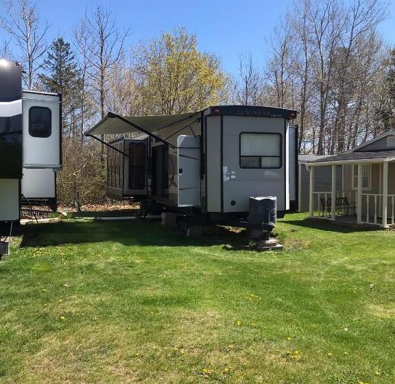 منزل غرفة نوم واحدة, Orchard Queen Motel & Rv Park