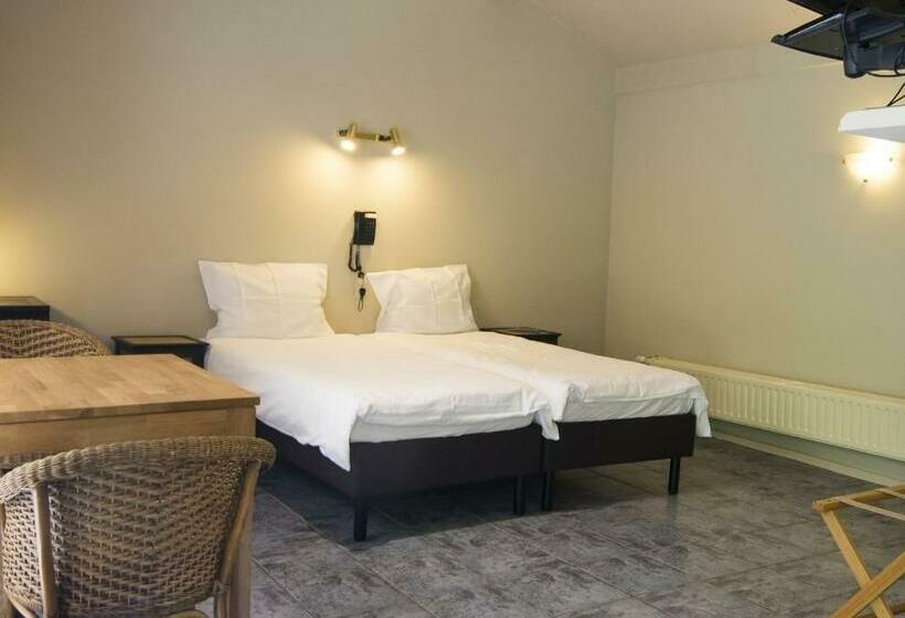 스탠다드 룸, Pacific