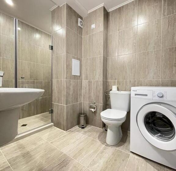 דירת שני חדרים עם מרפת, Izida Palace Apartments