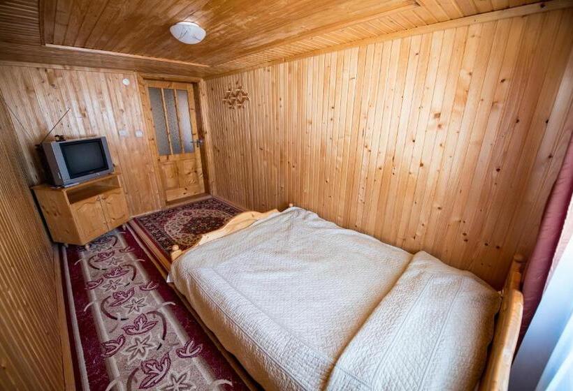 اتاق خانوادگی, Gazdіvska Hata Guest House