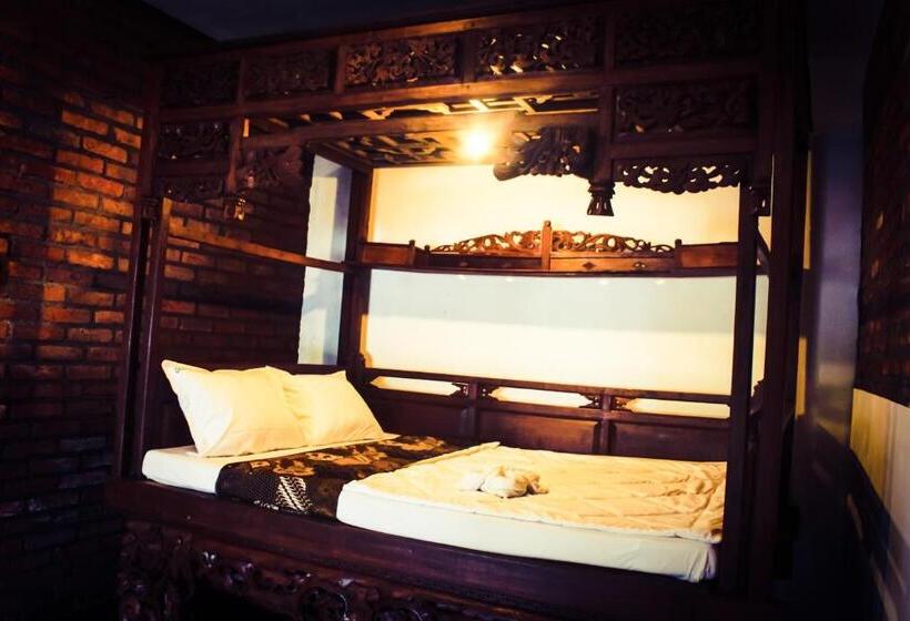 Номер Стандарт, Griya Gribig Guest House Mitra Reddoorz