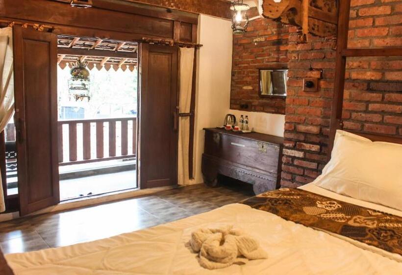 スタンダードルーム, Griya Gribig Guest House Mitra Reddoorz