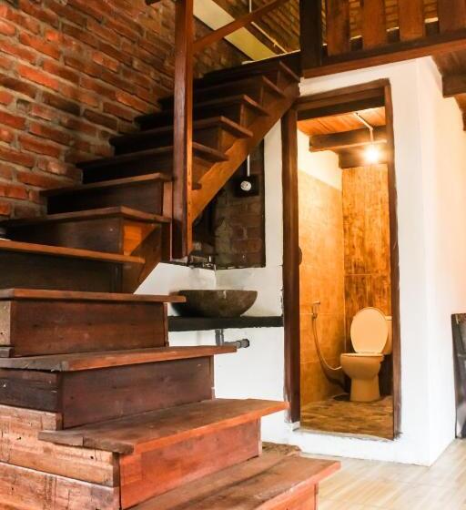 Семейный Номер, Griya Gribig Guest House Mitra Reddoorz