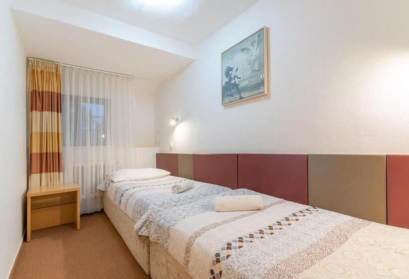 חדר סטנדרט לארבעה, Penzion Sykovec