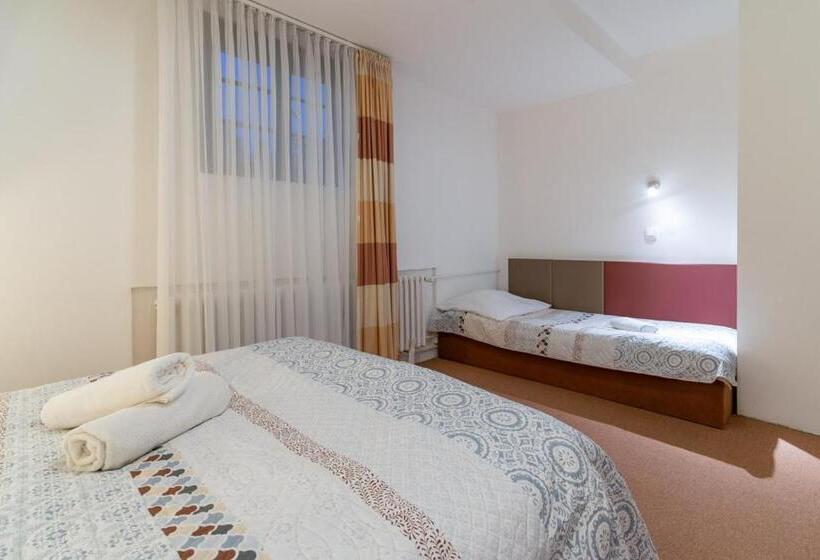 חדר סטנדרט לארבעה, Penzion Sykovec