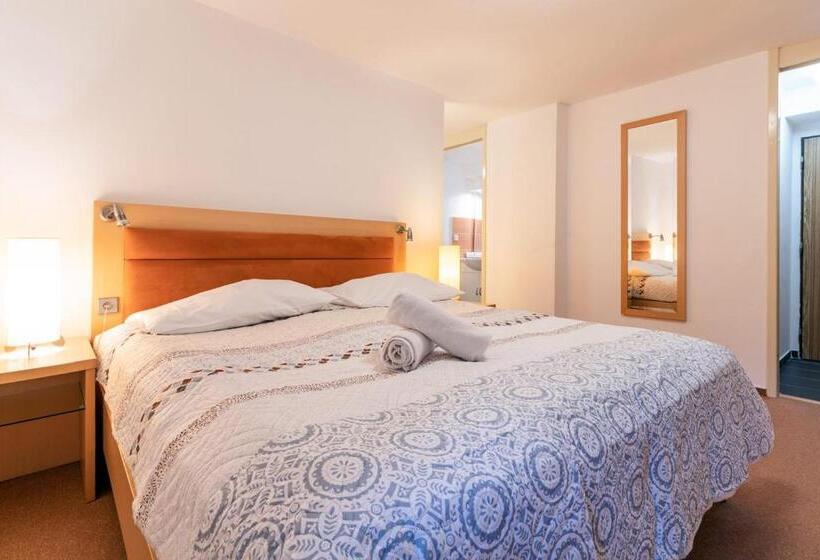 חדר משפחתי, Penzion Sykovec