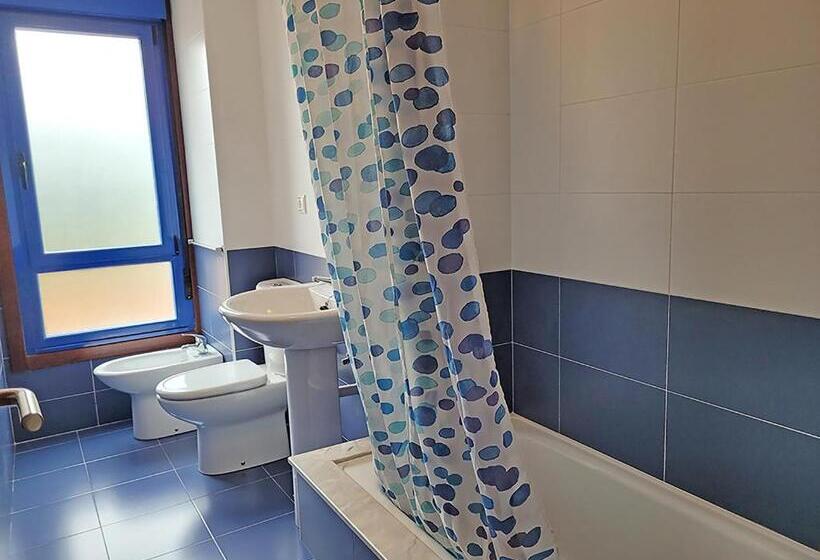 Апартаменты 2 Спальни, Apartamentos Aguiño Ribeira 3000