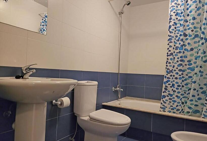 带2个卧室的公寓, Apartamentos Aguiño Ribeira 3000