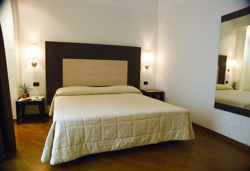 Номер Стандарт Трехместный, Nsm Hotel Palace Lucera