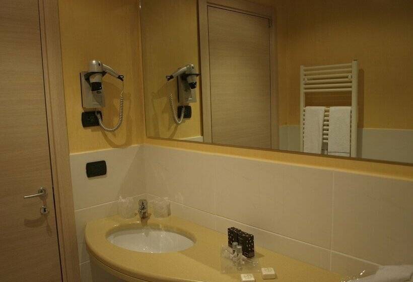 스탠다드 트리플 룸, Nsm Hotel Palace Lucera