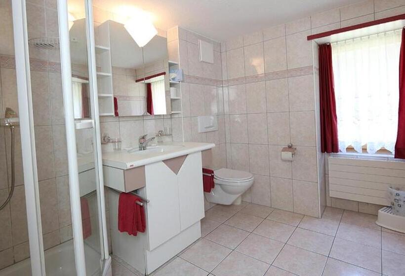 デラックスファミリールーム, Alpina