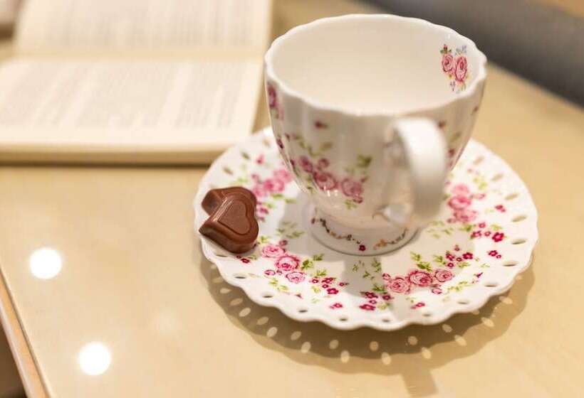 Люкс, Aegean Palace