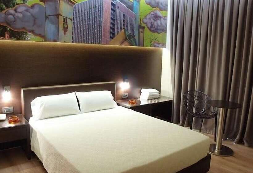 Семейный Номер, Athens City