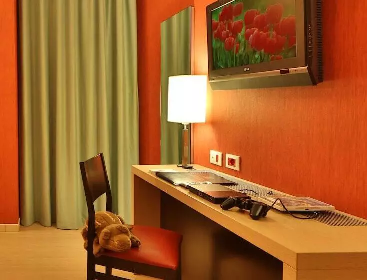 سوییت جونیور, Best Western Porto Antico