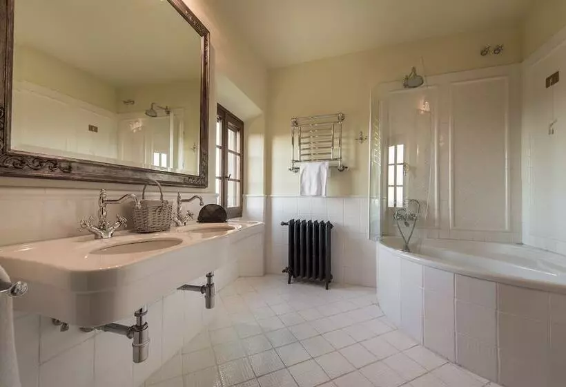 スタンダードトリプルルーム, Borgo Di Pietrafitta Relais
