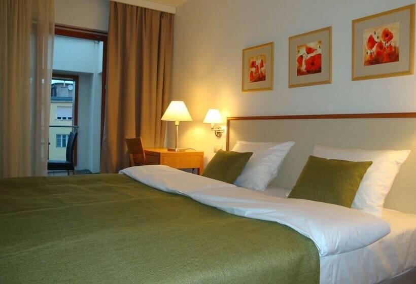 חדר סטנדרט, Castle Garden