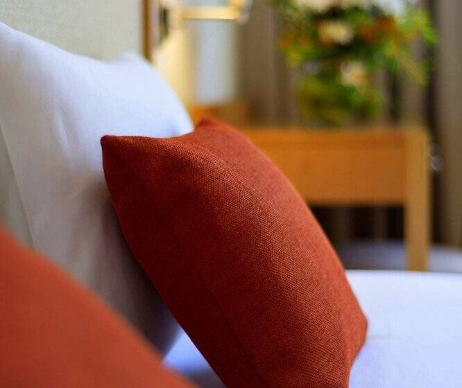 חדר סטנדרט, Castle Garden