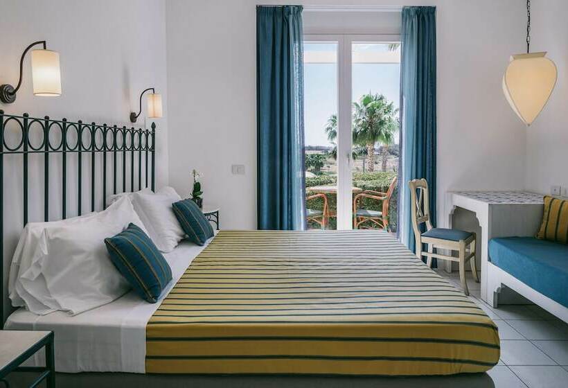 スーペリアの４人部屋, Mangia S Selinunte Resort