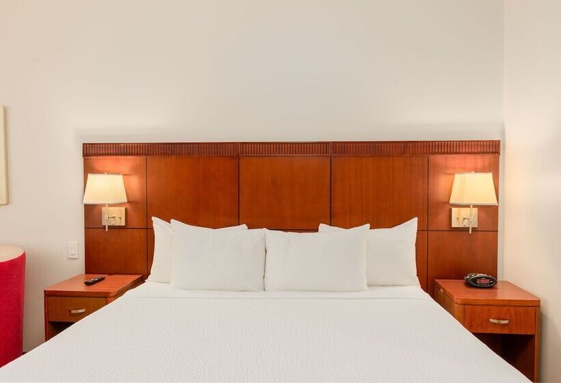 غرفة سوبيريور, Courtyard By Marriott Panama Multiplaza Mall