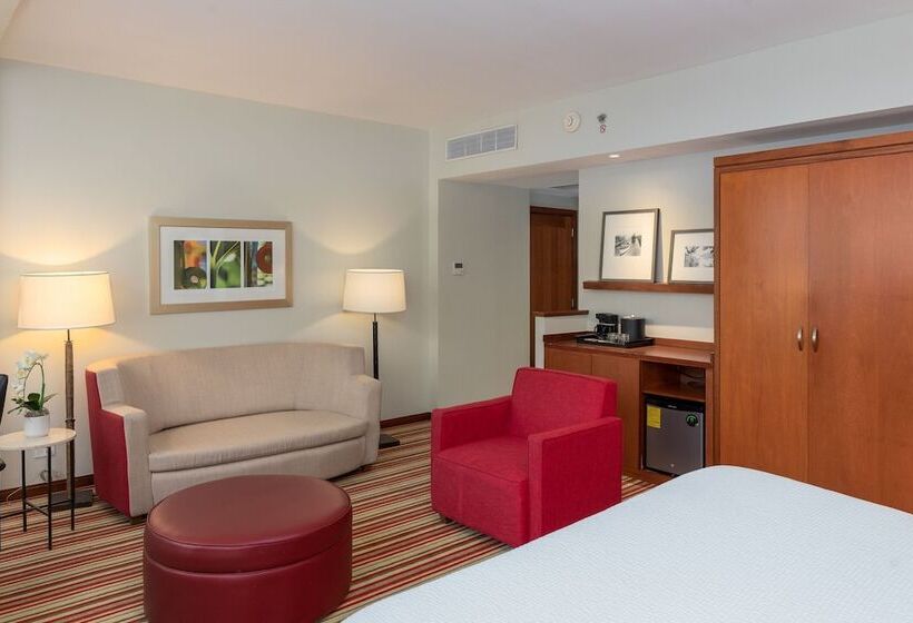 Номер Executive, Courtyard By Marriott Panama Multiplaza Mall