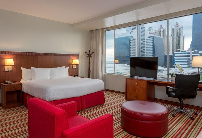 Номер Executive, Courtyard By Marriott Panama Multiplaza Mall