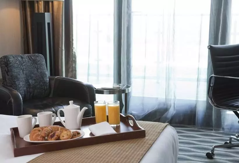 اتاق استاندارد با تخت دوبل, Crowne Plaza London   Kingston By Ihg